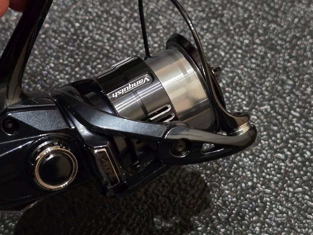 SHIMANO Vanquish C2500SHG スピニングリール