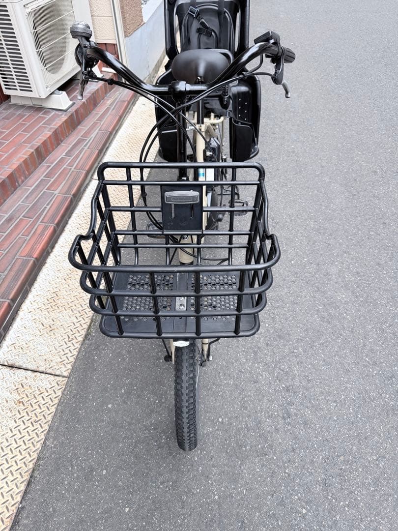 子供乗せ　ヤマハ　電動アシスト自転車 チャイルドシート付き ベージュ