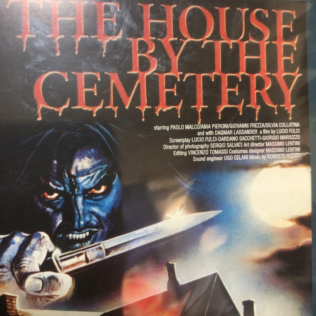 THE ＨＯＵＳＥ　ＢＹ　CEMETERY【墓地裏の家】