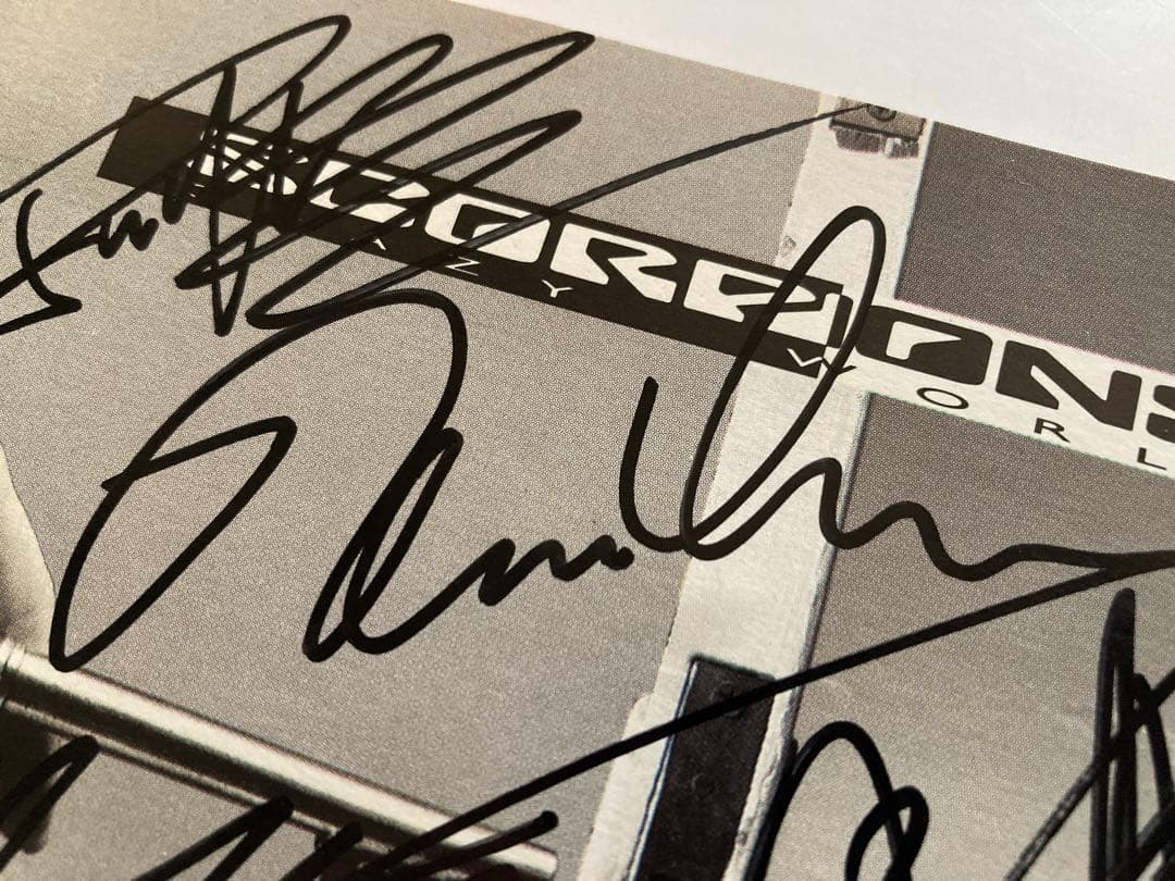 レア　スコーピオンズ　直筆サインCD scorpions ジャーマンロックドイツ