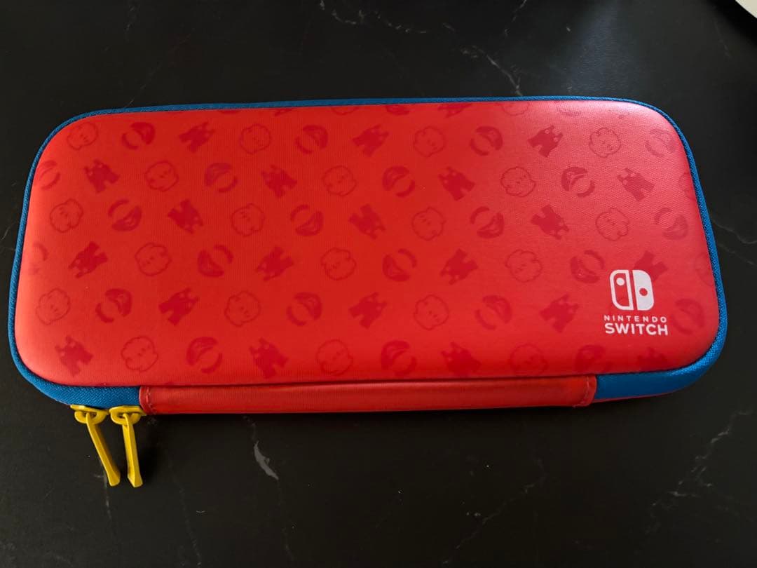 任天堂スイッチ　マリオレッド×ブルー　本体