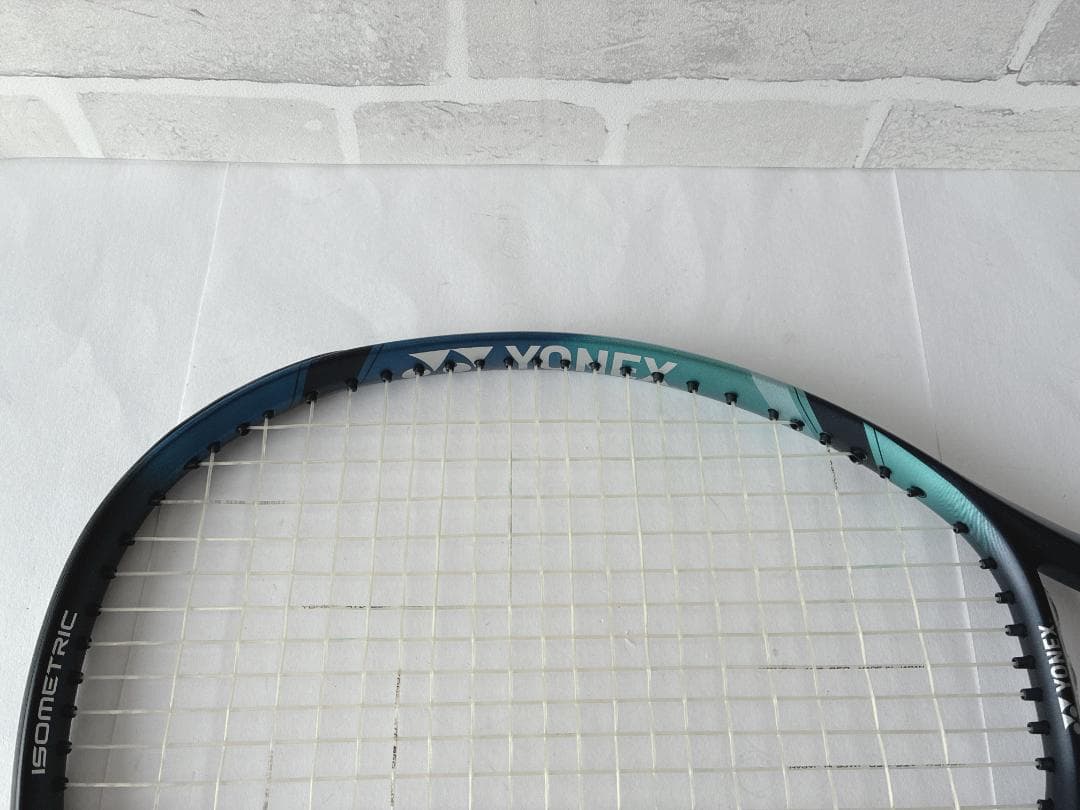 ⭐️美品⭐️YONEX EZONE100　2022 G2　ケース付