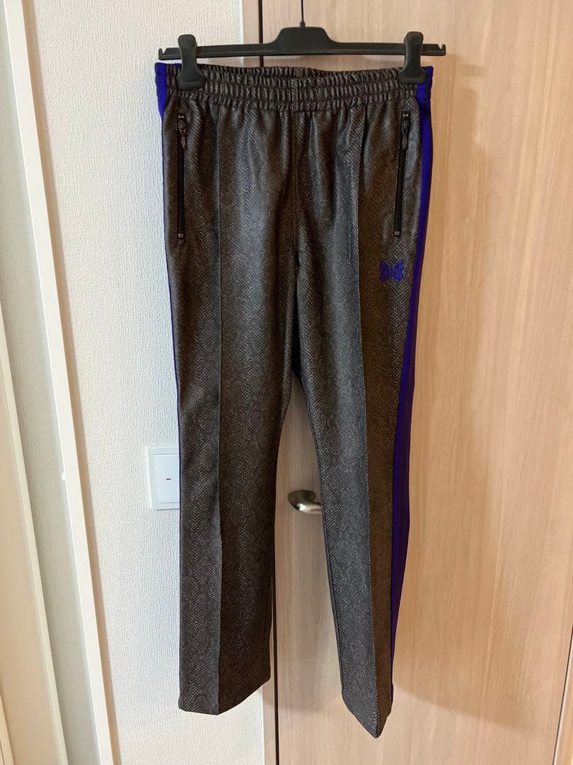 い　needles トラックパンツ