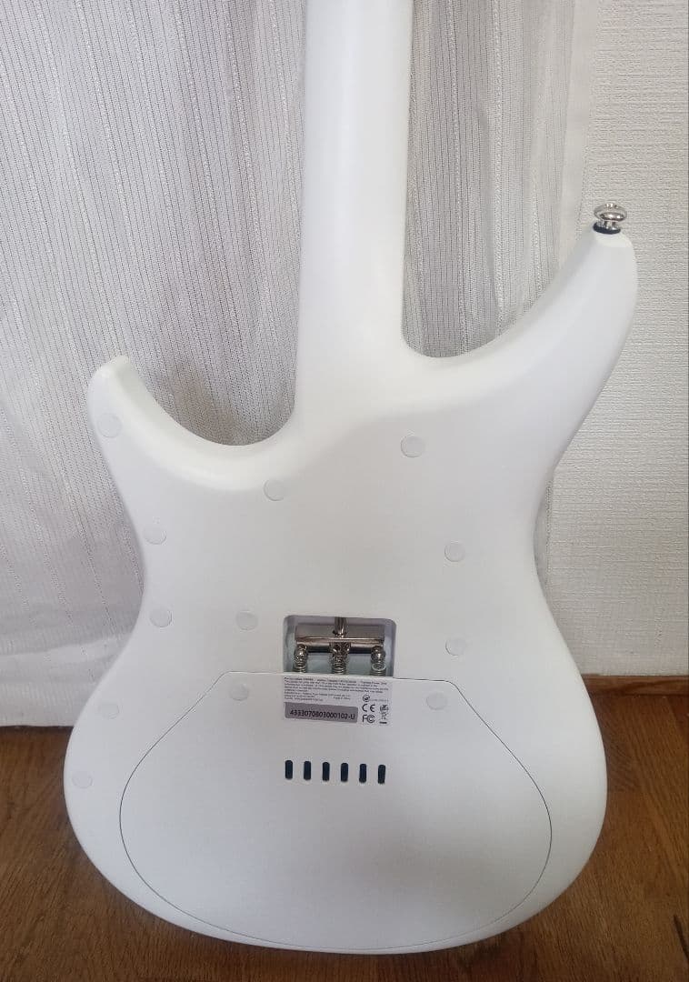 【新品ほぼ未使用　enyaインスパイヤ ブルースマートエレキギター】